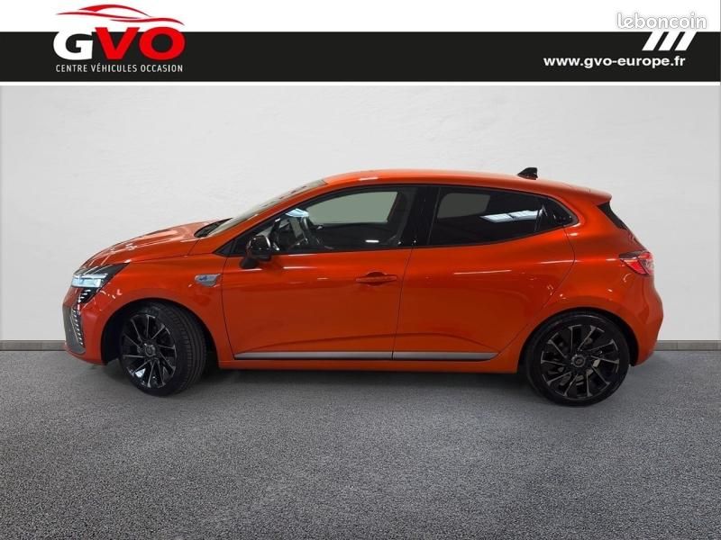Renault Clio 1.6 E-Tech 145ch full hybrid esprit Alpine (image 3)