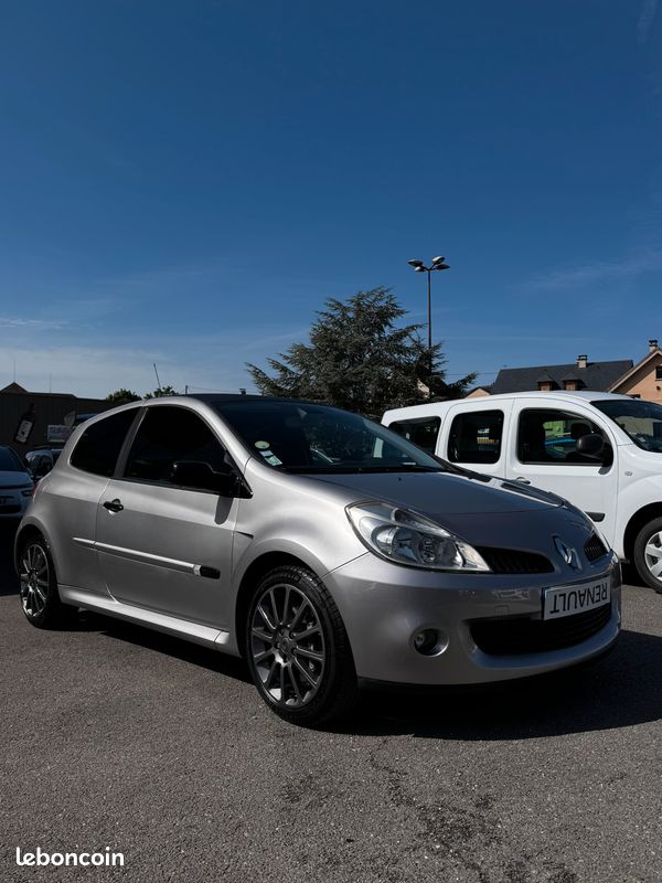 RENAULT - CLIO III 2.0 16V 200 Renault Sport - CARTE MAINS LIBRE (image 3)