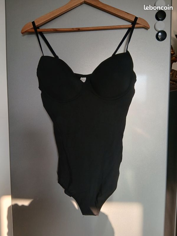 Body NEW LOOK Noir, Bretelles Fines, Cotelé - Taille 8 - Neuf Avec étiquette