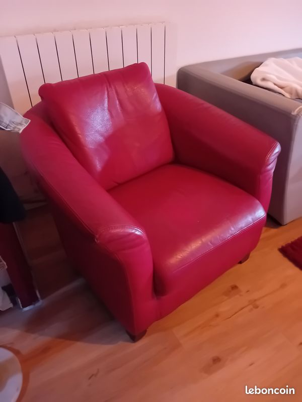 Fauteuil cuir rouge (image 2)