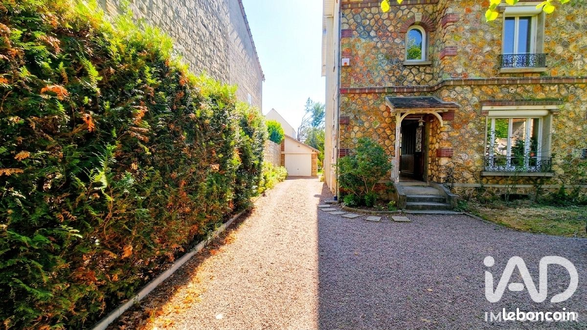 Maison 8 pièces 182 m² · à Méry-sur-Oise · 182 m² · 640 000 €