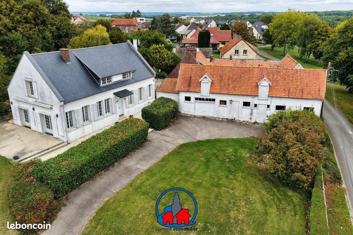 Maison 6 pièces 192 m² · à Ferrières · 192 m² · 373 000 €
