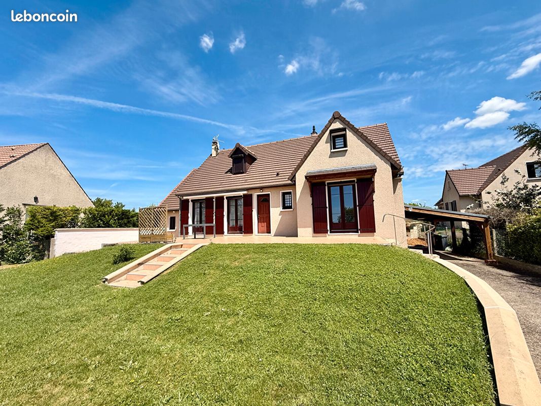 Maison 6 pièces 148 m² · à Épône · 148 m² · 450 000 €