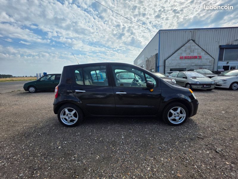Renault MODUS 1.2 16V 75CH PACK AUTHENTIQUE (image 4)