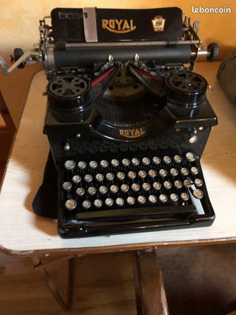 Machine à écrire Ancienne Modèle 'Aigle 7' Noire - Pièce De Collection Défectueuse, Occasion