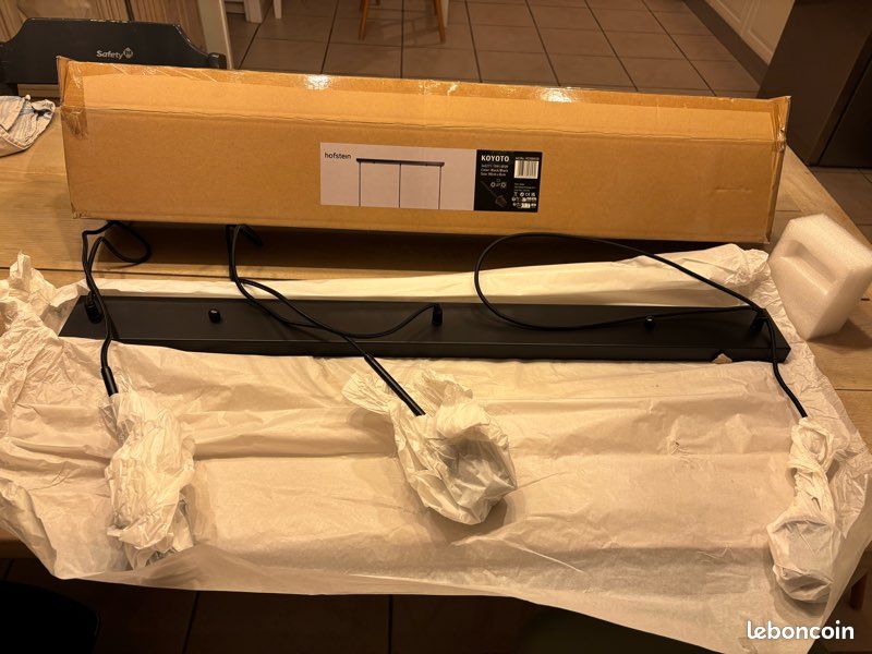 Suspension luminaire (image 1)