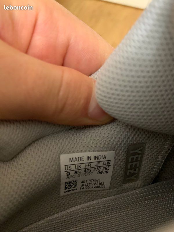 Yeezy boost 700 Wave Runner (image 10)