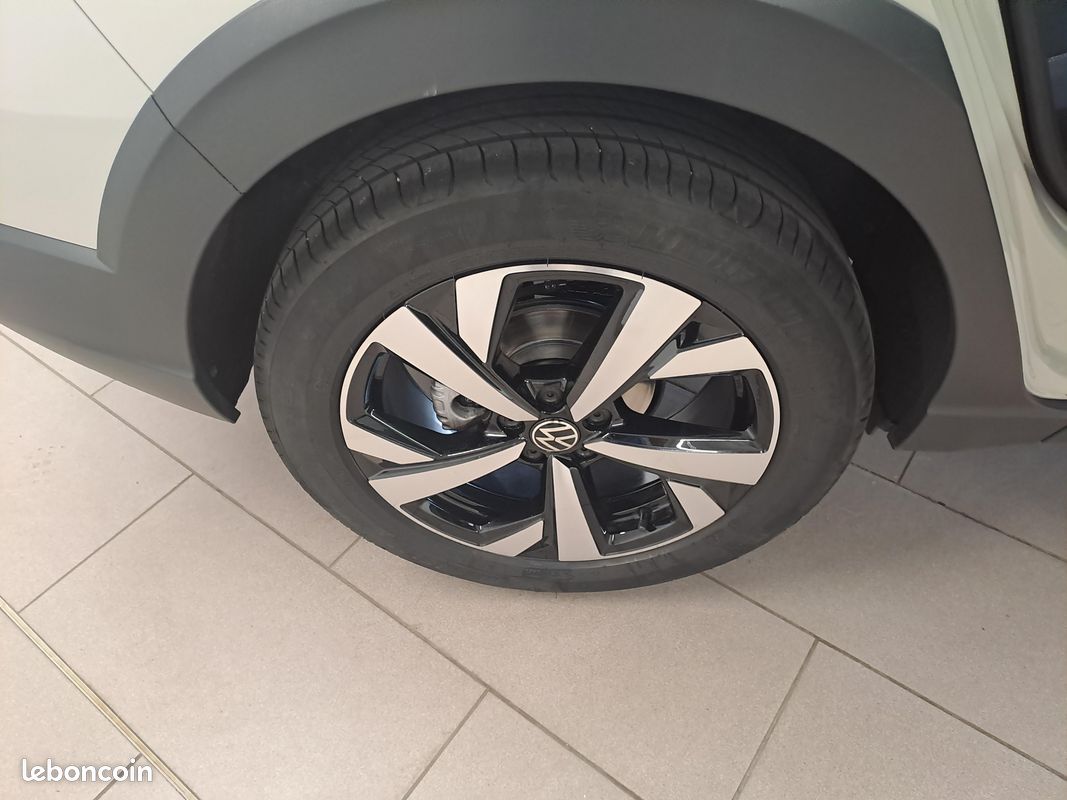 VOLKSWAGEN Taigo 1.0 TSI 110 DSG7 Style (image 32)