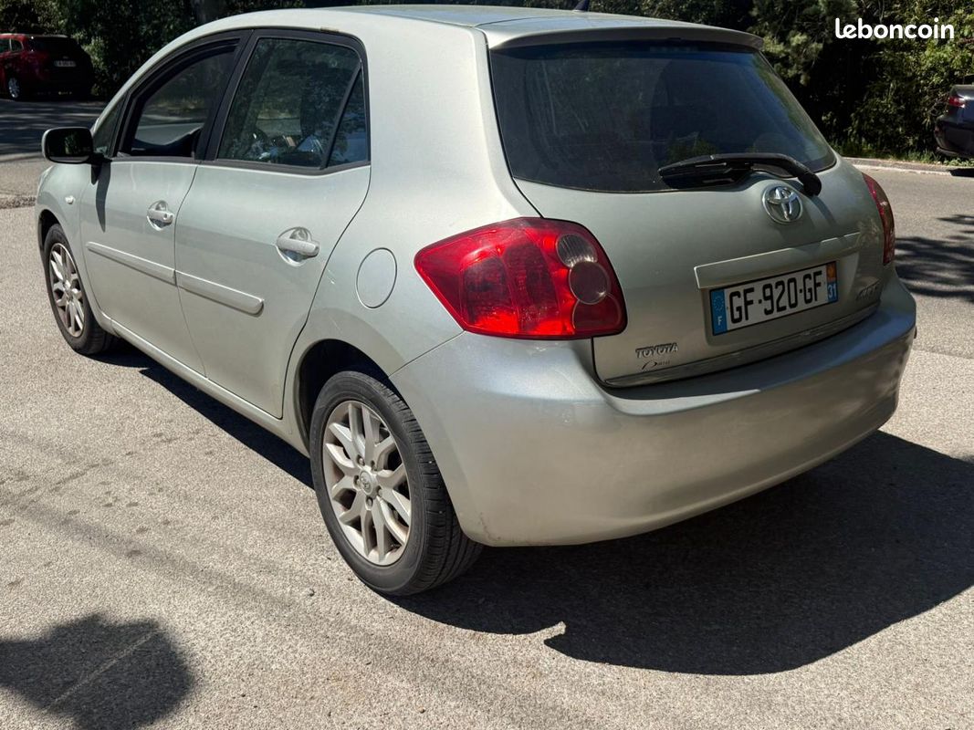 Toyota auris 126 d-4d moteur a chaine de distribution entretien complet (image 7)