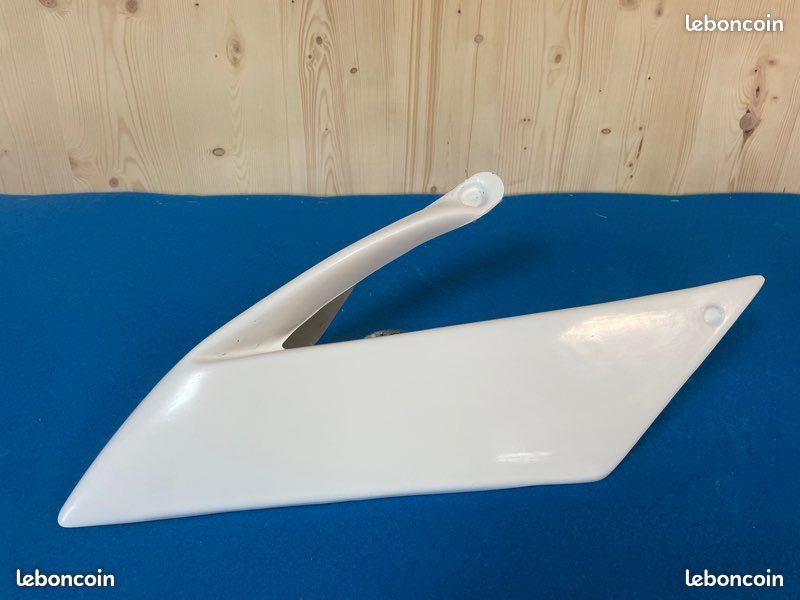 Écopes radiateur pour Yamaha 125 YZF R (image 2)