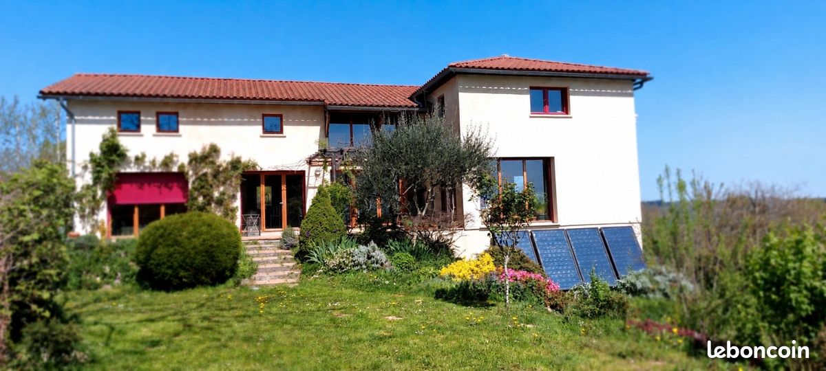 Maison 7 pièces 205 m² · à Figeac · 205 m² · 363 000 €