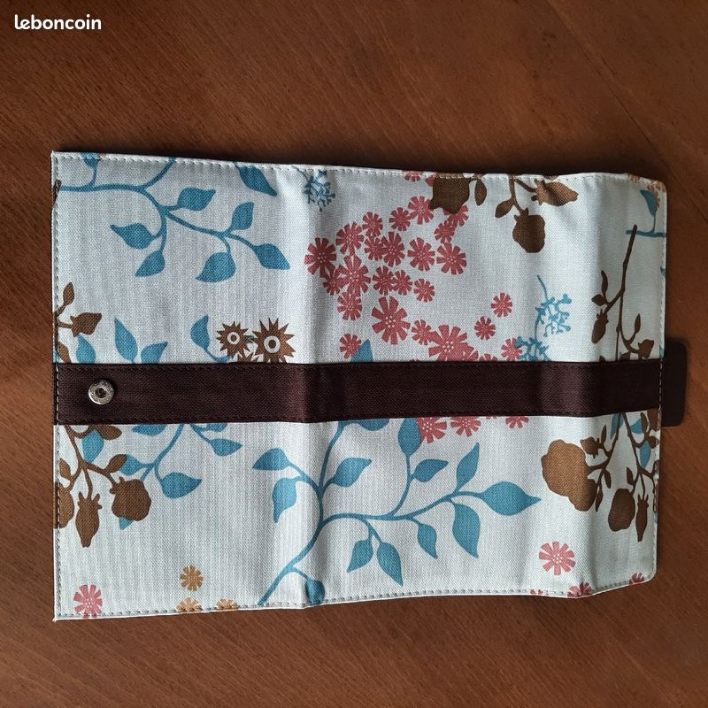 Jolie pochette fleurie (image 4)