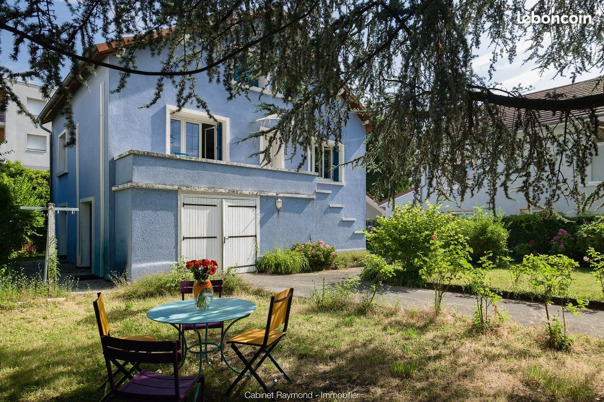 Maison 6 pièces 195 m² · à Grenoble · 195 m² · 560 000 €