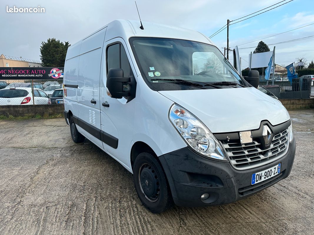 Renault Master fourgon neuf : utilitaire renault master fourgon par  mandataire