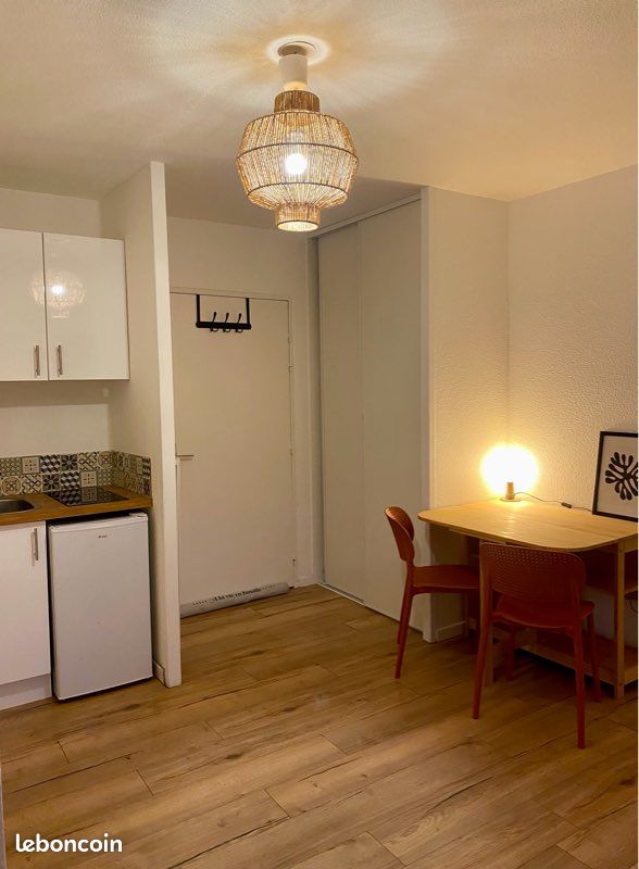 Appartement 1 pièce 18 m² · à Guingamp · 18 m² · 500 €