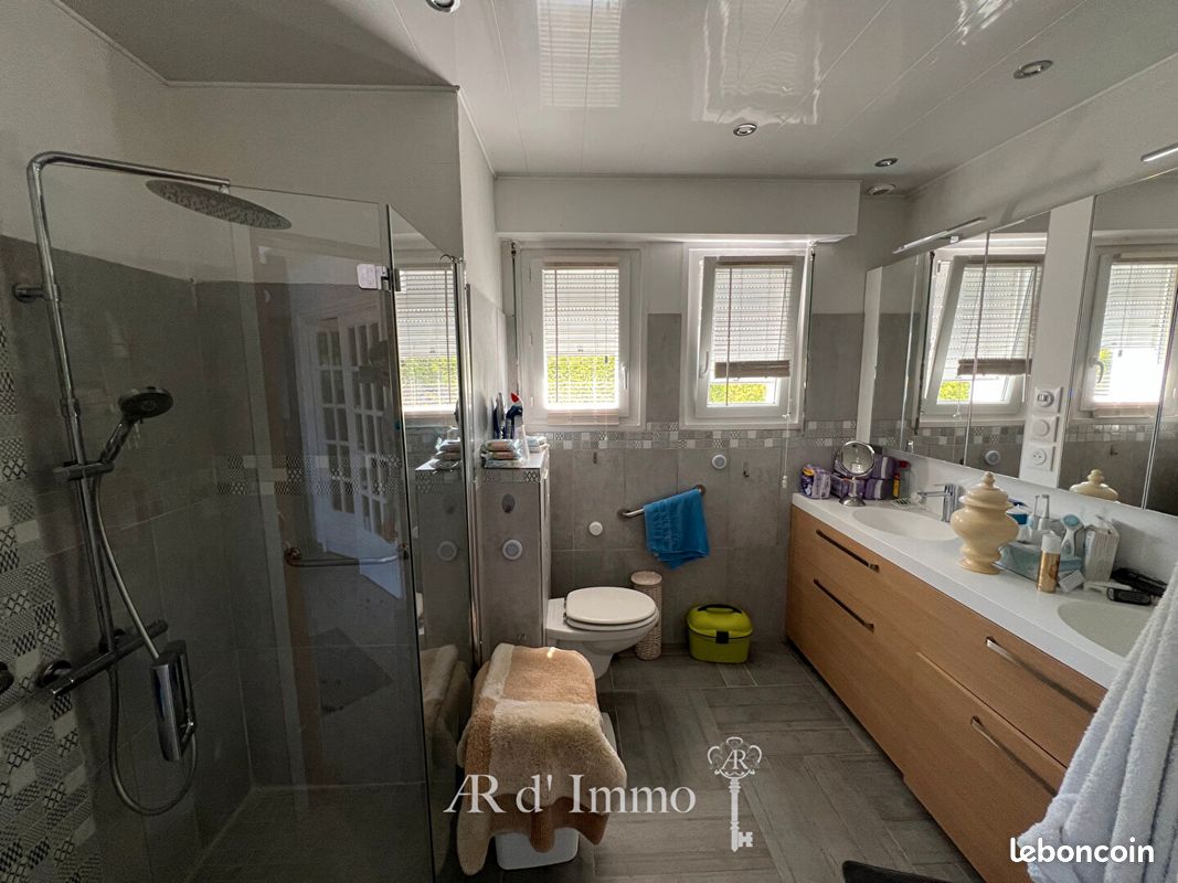 Propriété 10 pièces 200 m² (image 14)