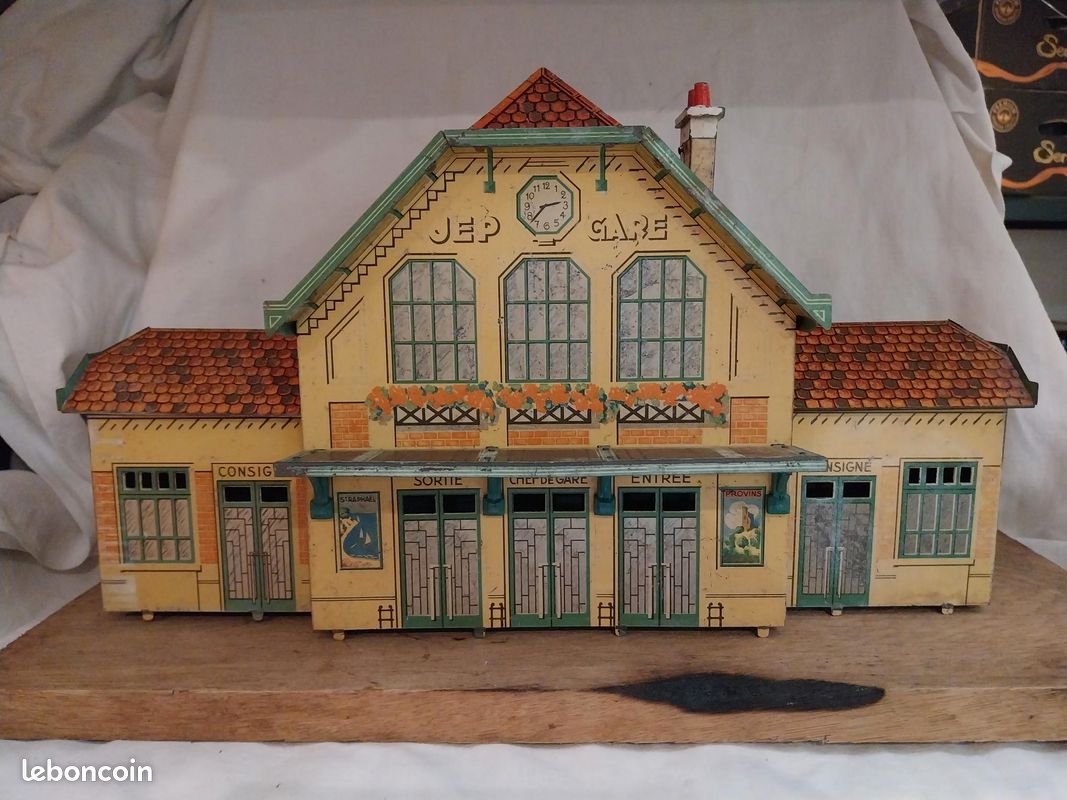 Ancien Chariot De Gare Märklin - Bing - JEP - Occasion - Pour Collectionneurs De Trains Miniatures Ou Décoration Vintage