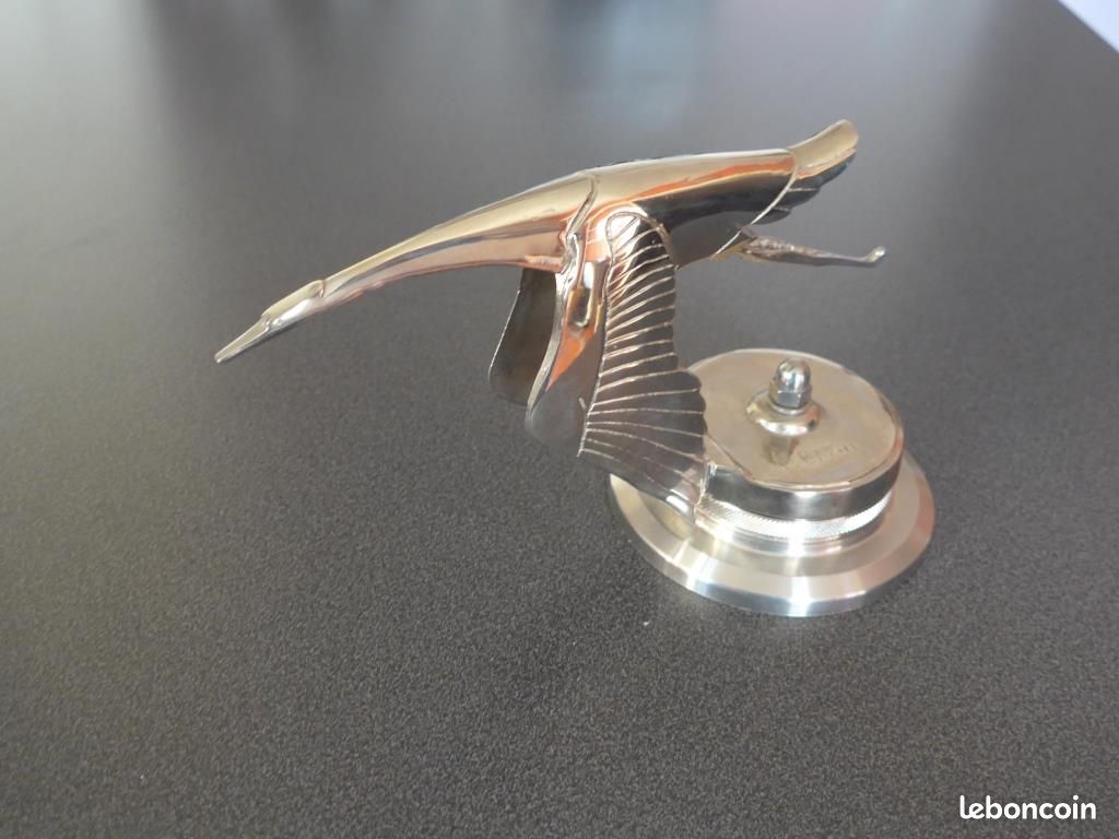 Petite Figurine Cigogne Pour Voiture Jouet JEP 7395 - Hispano Suiza En Laiton