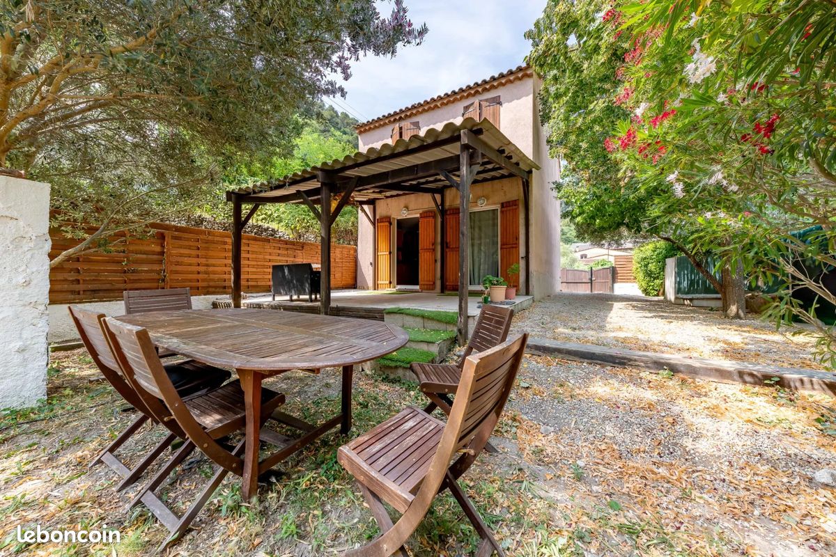 Maison 4 pièces 81 m² · à La Trinité · 81 m² · 426 000 €