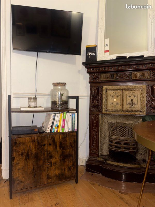 Joli meuble en bois (image 1)