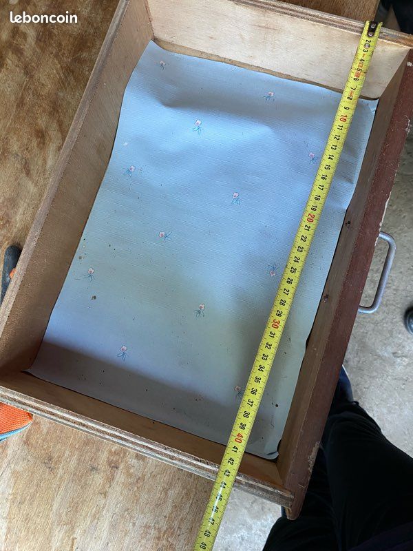 Table couturière à tiroirs avec tubulure (image 10)