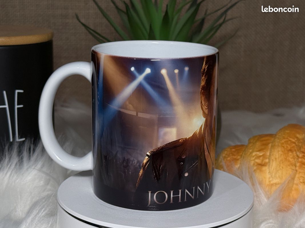 Mug Personnalisé Johnny Hallyday - Céramique Blanche - Fabrication Française 2023