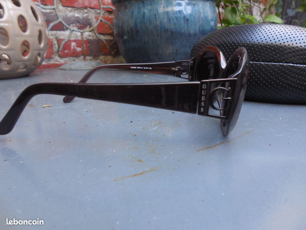 Lunettes de soleil GUESS neuves (image 4)