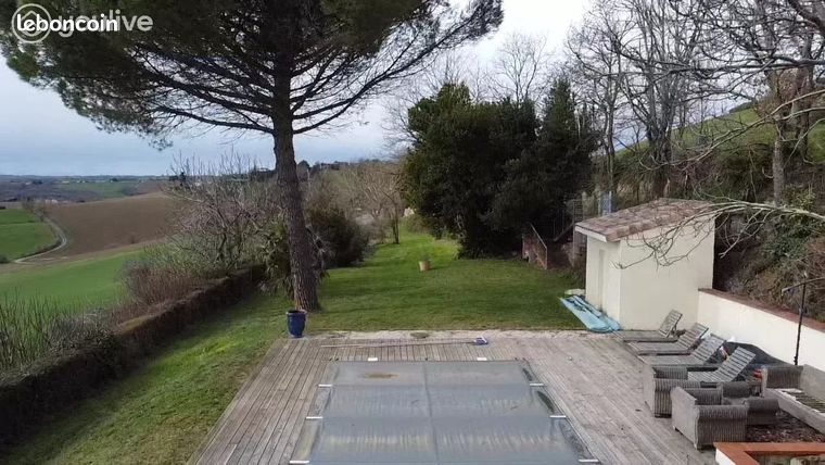 Terrain 1535 m² Sauveterre