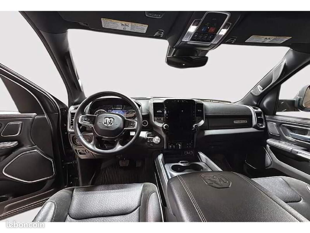 Dodge Ram LARAMIE NIGHT EDITION 77.800 TTC 5.7L V8 2024 (image 6)