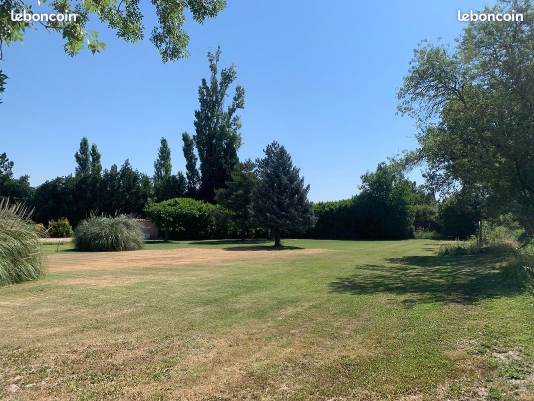 Terrain 600 m² Salon De Provence · à Salon-de-Provence · 179 000 €