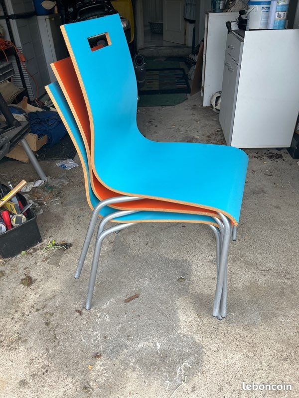 Chaises (image 1)