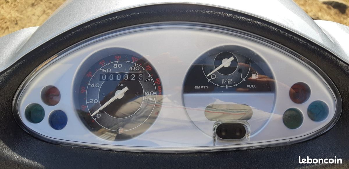Scooter Piaggio 125cm3 quasi neuf (image 3)