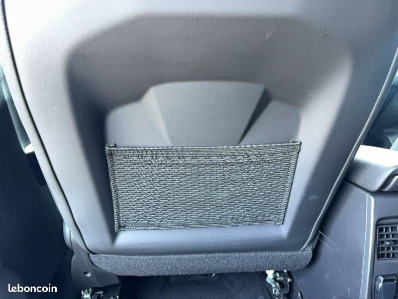 Renault Captur E-Tech full hybrid 145 ch Techno (image 27)