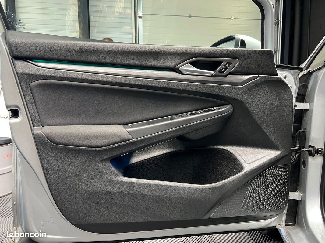 Volkswagen Golf 8 1.5 eTSi STYLE DSG7-150 cv-TOIT OUVRANT-VIRTUAL COCKPIT-CARPLAY-CAMERA DE RECUL (image 20)