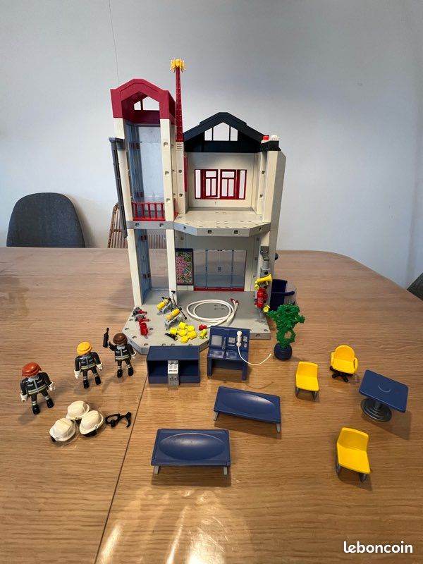 Playmobil Caserne pompiers 3885 (image 3)