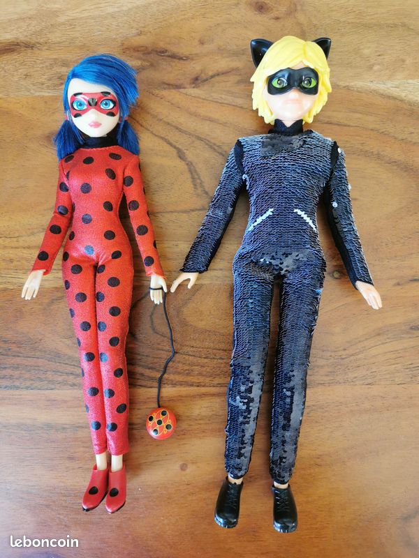 Poupées Ladybug et Chat Noir (image 1)