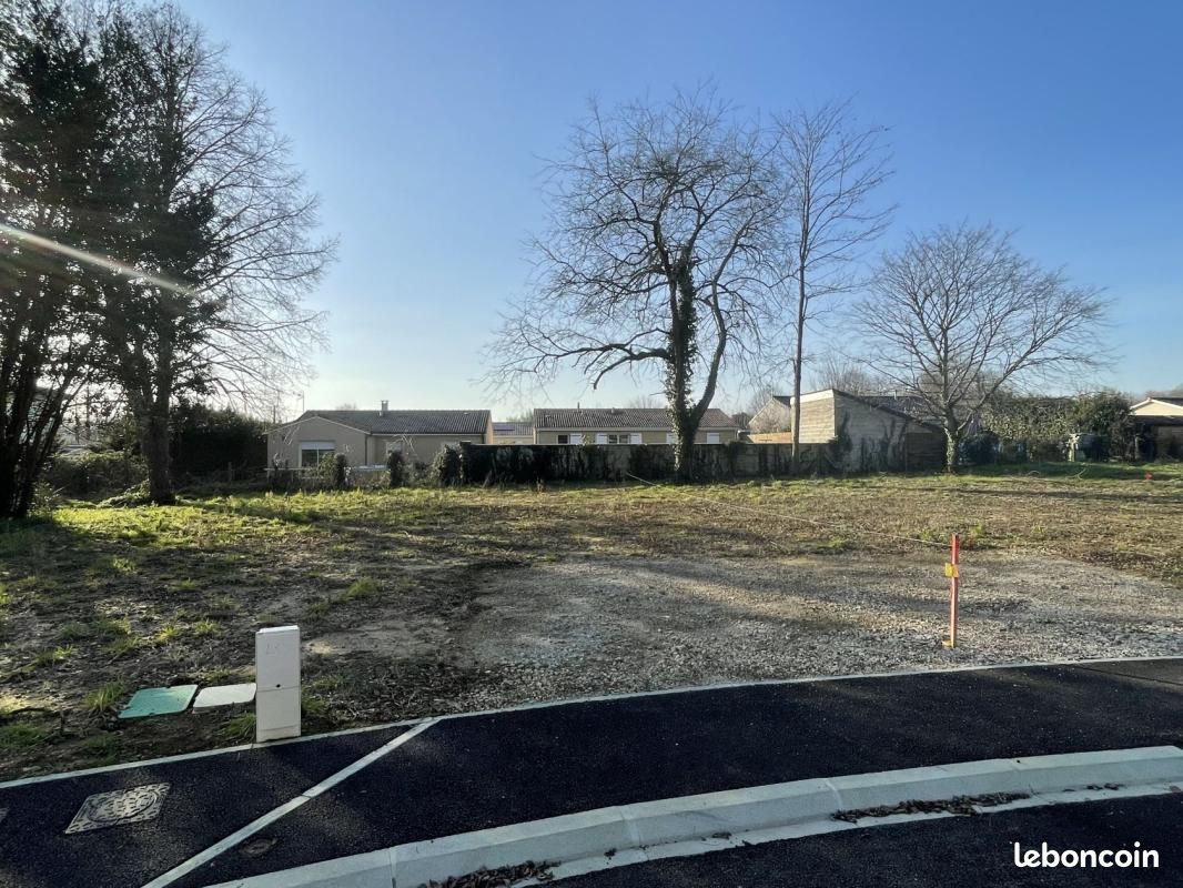 Terrain 519 m² Arsac · 149 000 €