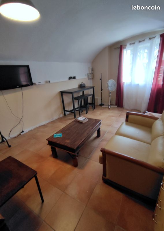Studio Gite à Mondragon (84 Vaucluse) (image 1)