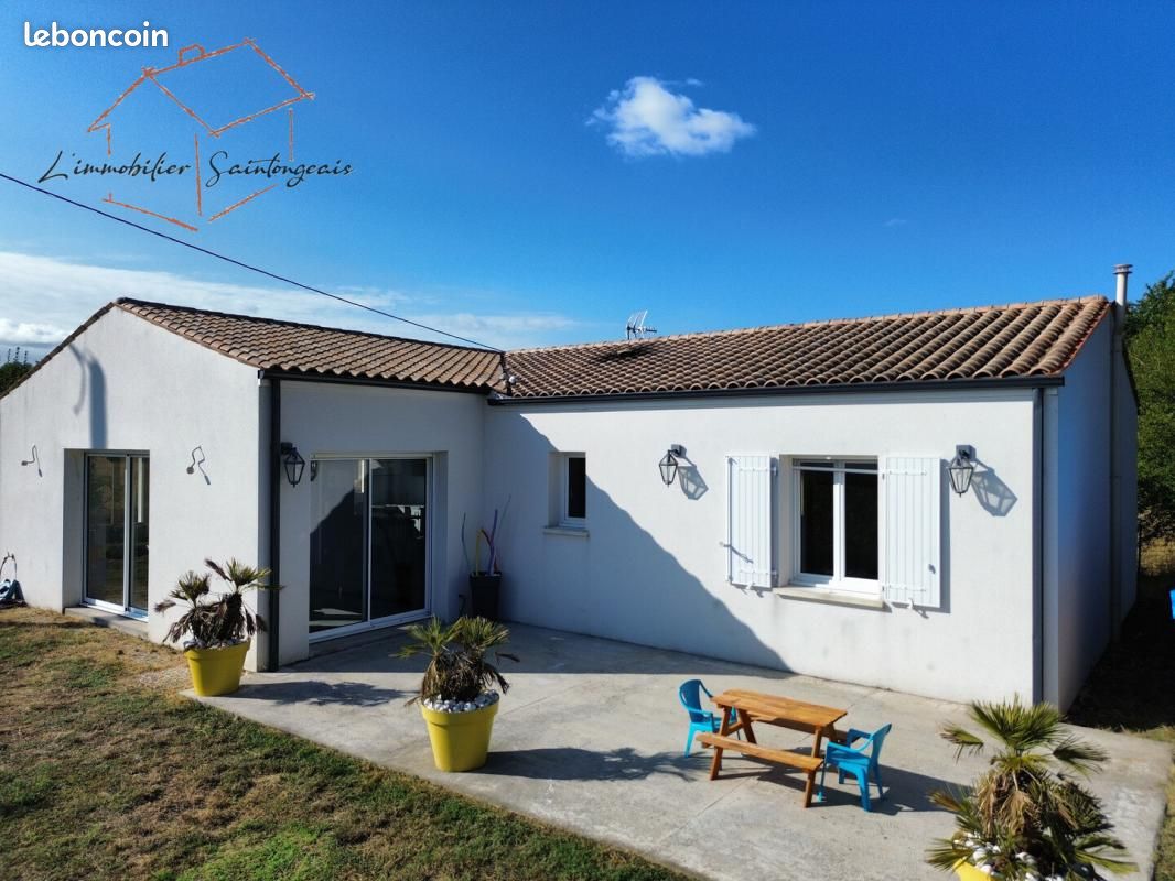 Maison 5 pièces 102 m² · à Saint-Georges-des-Coteaux · 102 m² · 219 000 €