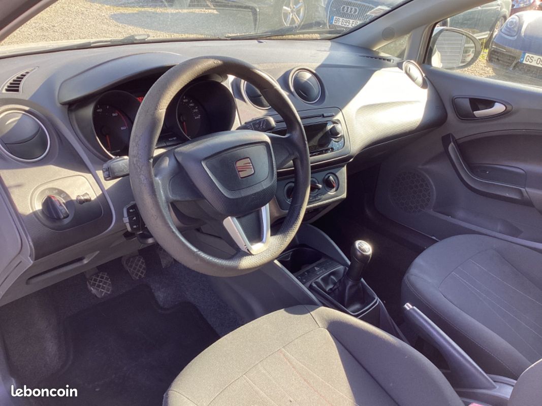 SEAT Ibiza 1.2 TDI 75 CH COPA (image 14)