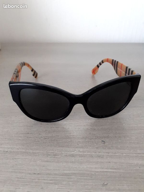 Lunette de soleil femme (image 5)
