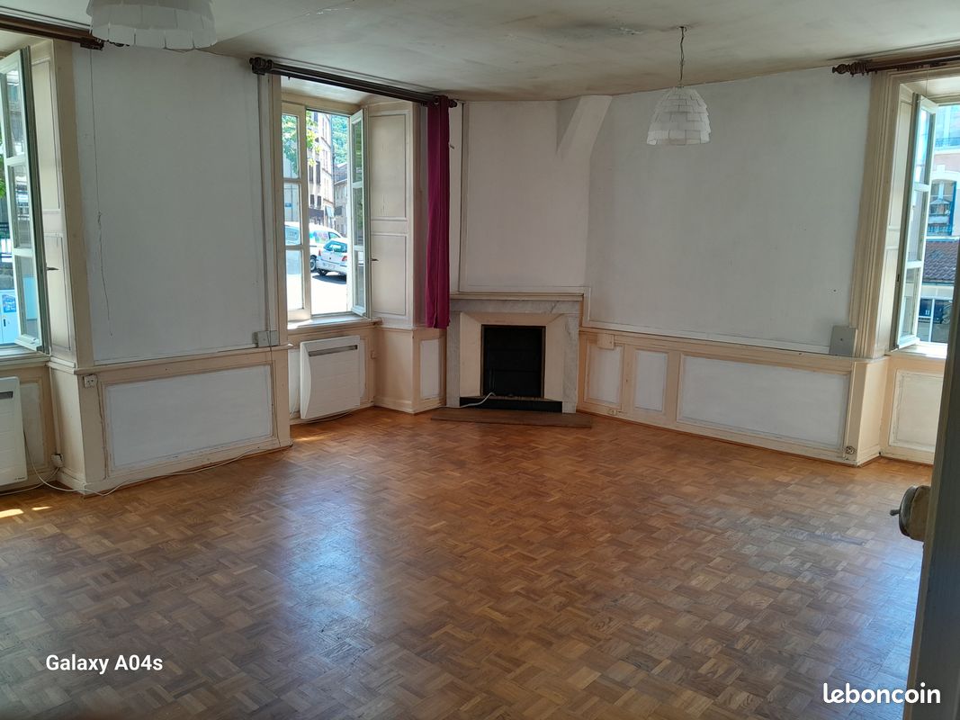 Appartement 3 pièces 67 m² · à Thiers · 67 m² · 49 900 €