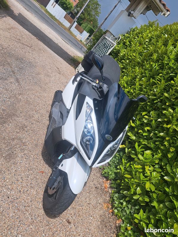 Scooter kymco 125 (image 1)