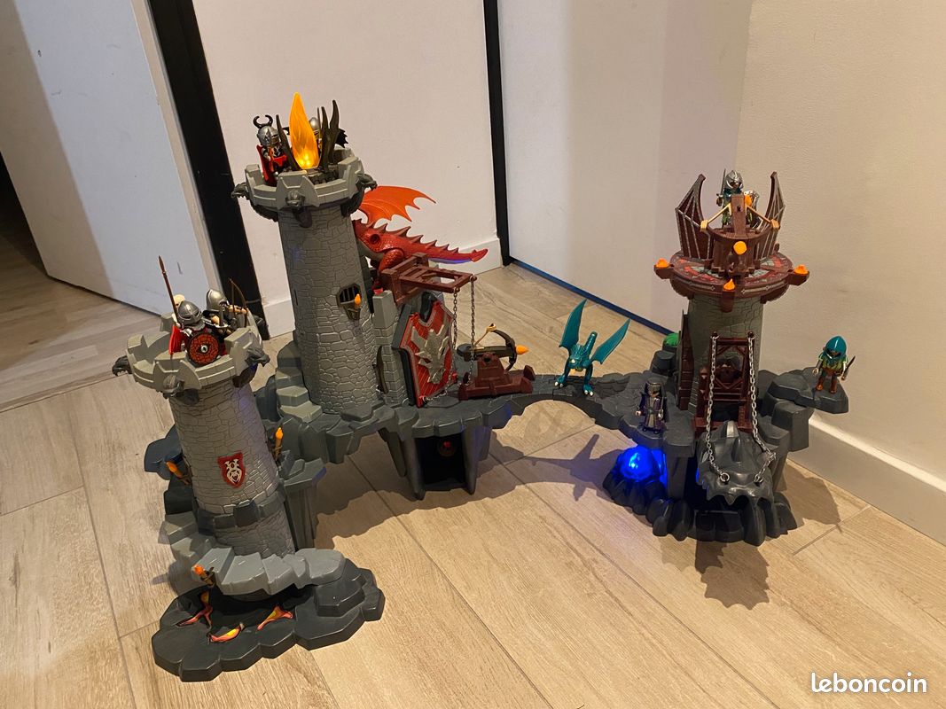 Gros Lot Playmobil Vintage - La Citadelle Du Dragon Rouge 4835 + Additifs