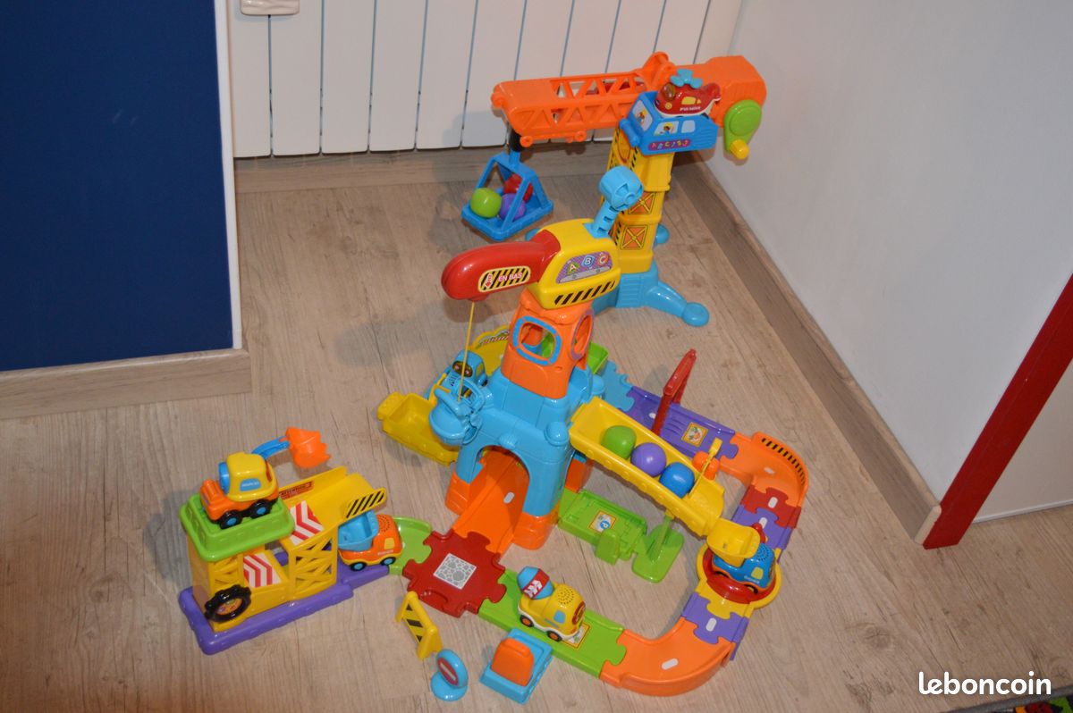 Lot jouet tut tut bolide (image 2)