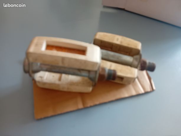 Pédales Vélo Vintage Lyotard - 14/125 - Pour Pièces Ou Collection - État D'usage