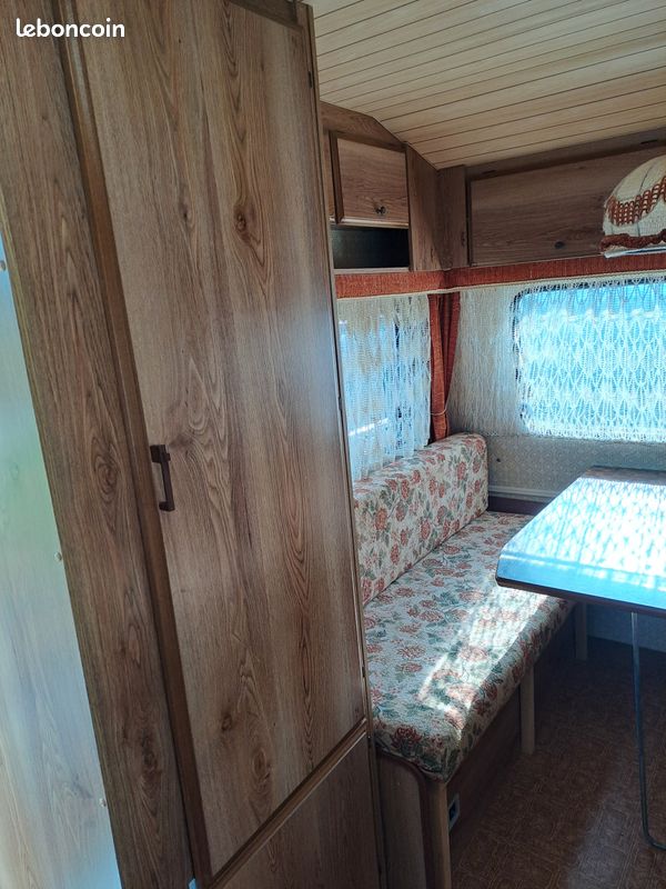 Caravane vintage 1982 (image 5)