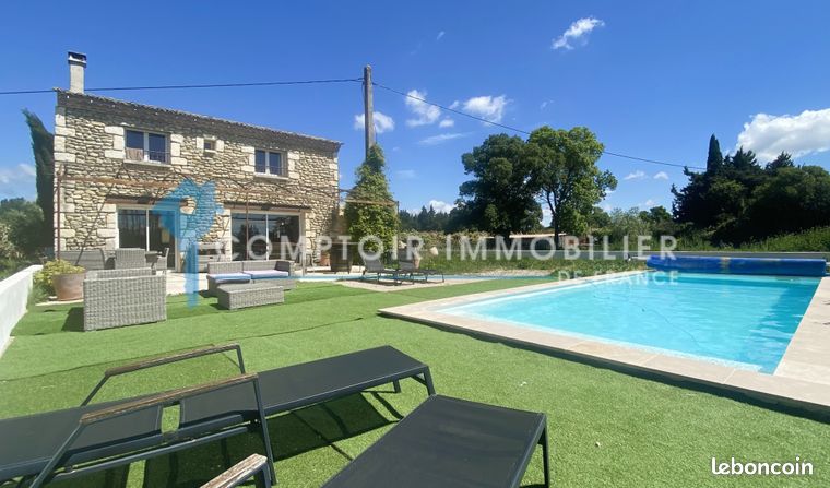 Villa 4 pièces 130 m²