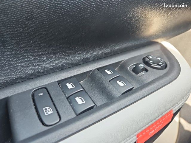 Citroën C3 Turbo 100 ch Manuelle Max 5P (image 16)