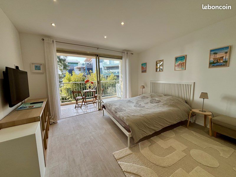 Appartement 1 pièce 25 m² · à Antibes · 25 m² · 900 €/mois
